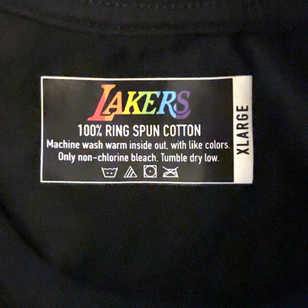 NWOT❗️Black Unisex Lakers Long Sleeve Shirt with Rainbow Logo - Picture 3 of 4